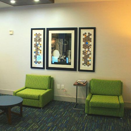 Holiday Inn Express Hotel & Suites Marina By Ihg Luaran gambar